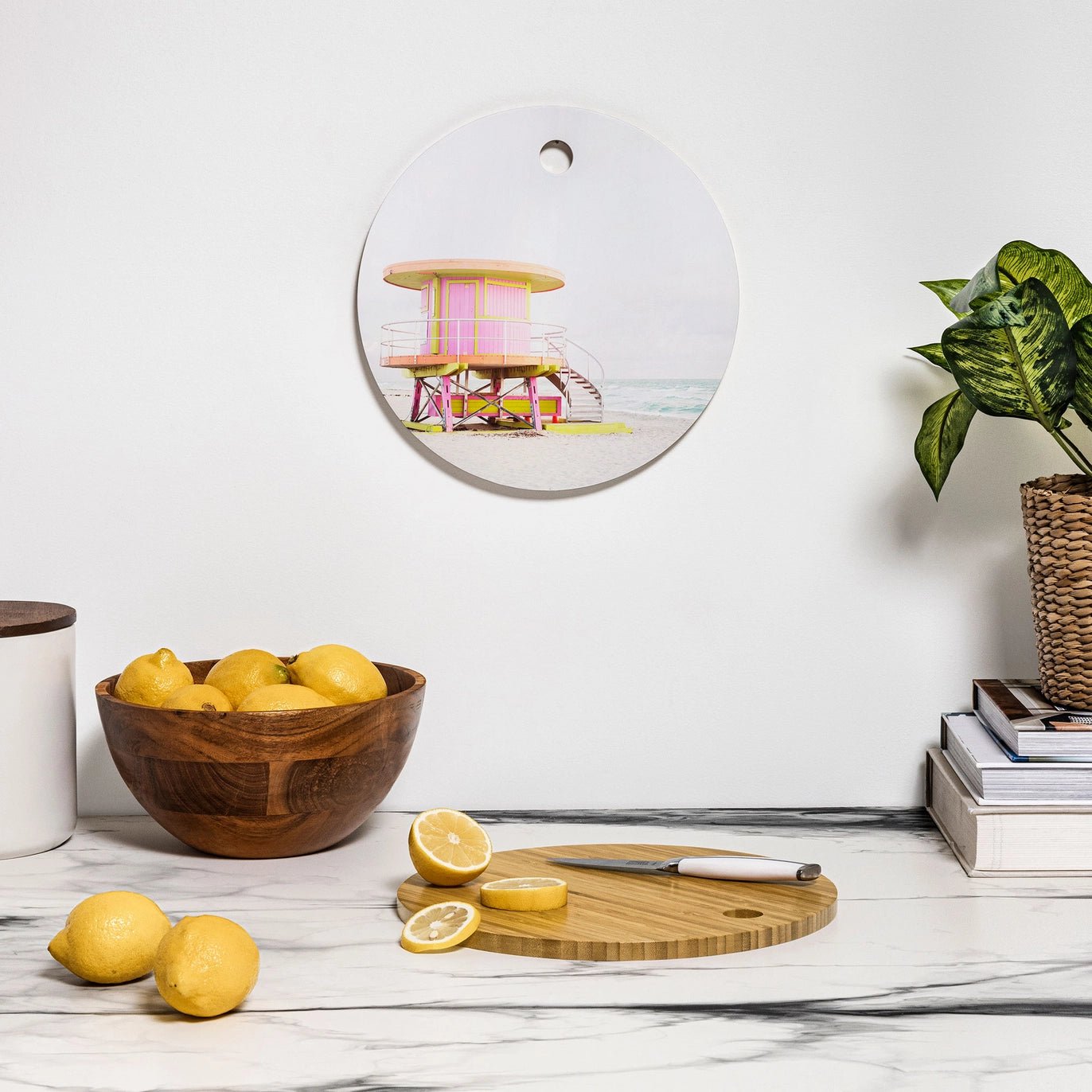10th Street Pink Miami Cutting Board Round - DECO X MIA